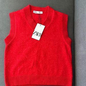 Zara Bright Red Sleeveless Knit Top